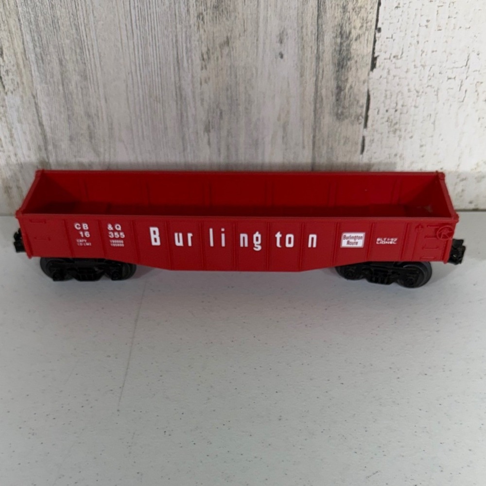 Lionel Burlington Gondola O Scale Red 6-16355 Operating Couplers Metal Wheels